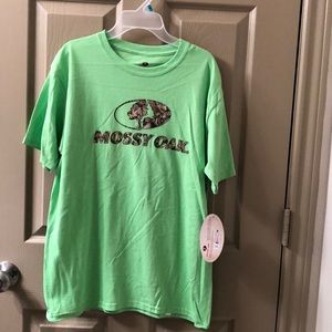 Mossy oak tee